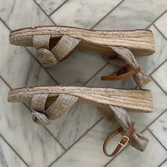 Talbots bow natural linen, espadrille, wedge sandals. Like new. - Picture 4 of 5